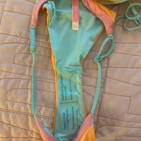 NWOT Victoria’s Secret Bikini - Picture 6 of 8